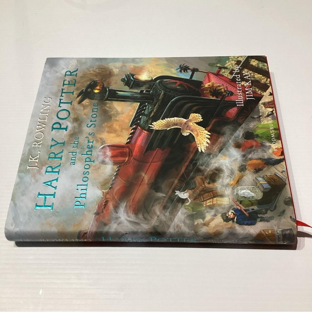 Harry Potter and the Philosopher's Stone: Illustrated Edition 1st Edition - Picture 6 of 13